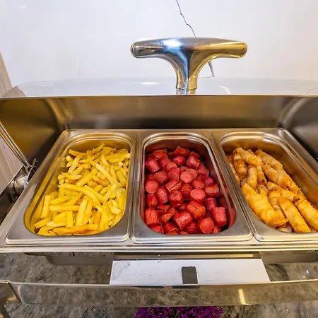 Carpediem Gold 酒店 3*