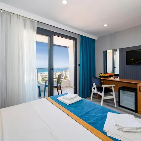 Carpediem Gold Hotell 3*