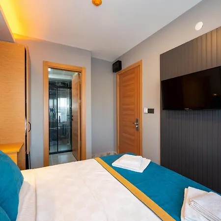Hotell Carpediem Gold 3*